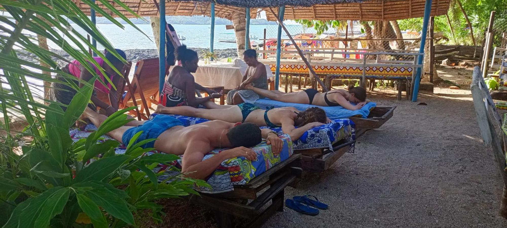 Piscine Bimoko Hotel Nosy Be Exterior photo